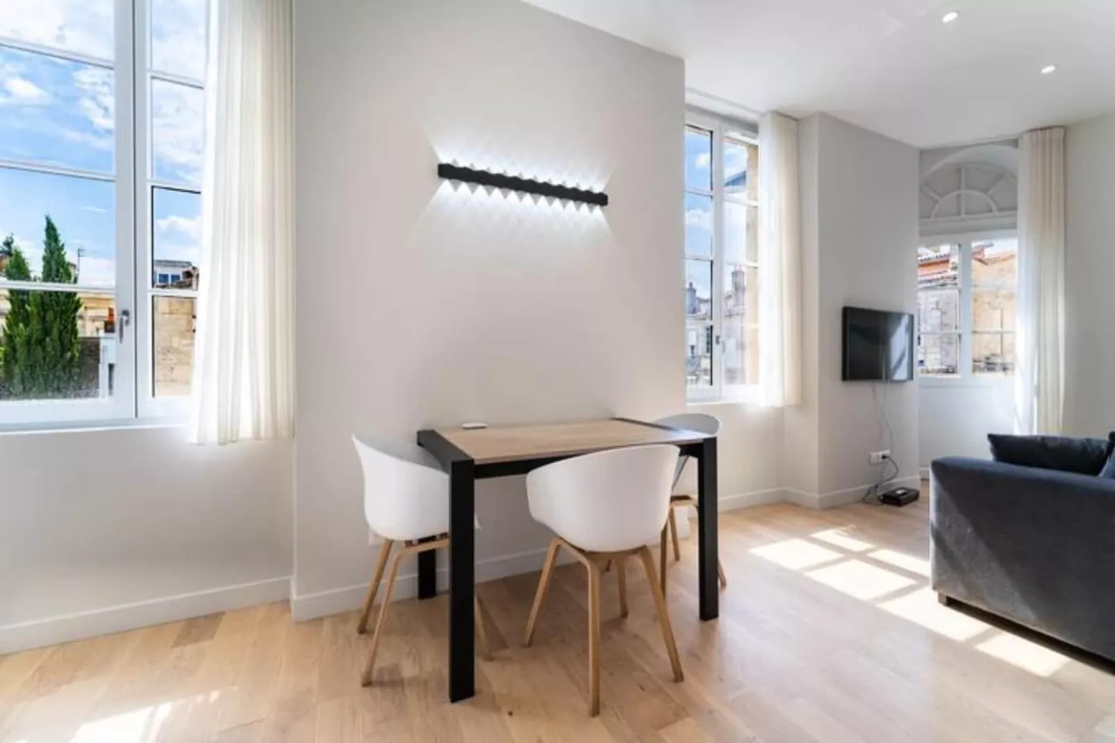 Charmant Appartement Pour 4 Au C&oelig;ur De Bordeaux-Exterior in summer