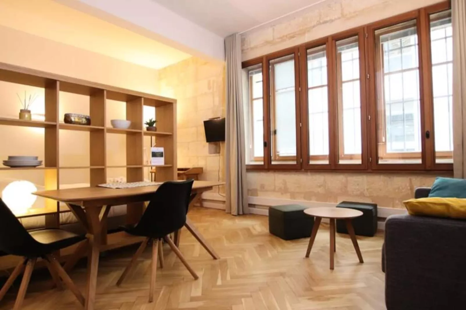Superbe Appartement Typiquement Bordelais En Hypercentre Pour *4 Personnes*-Extérieur été
