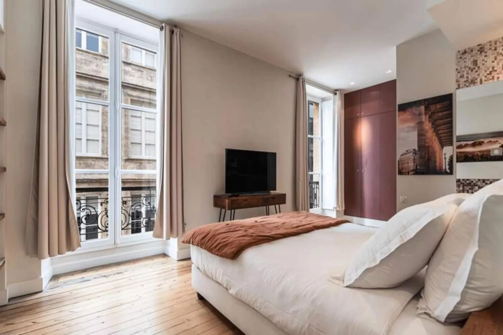 Appartement Prestations Haut Standing Avec Vue Sur La Place De La Bourse-Bedroom