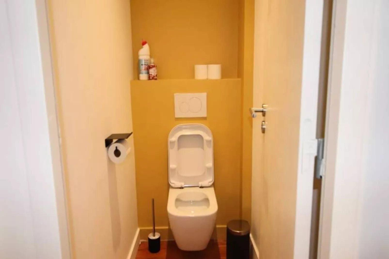 Charmant Et Rayonnant Appartement De 55 M&sup2; Situ&eacute; Dans Le Coeur De Bordeaux-Salon