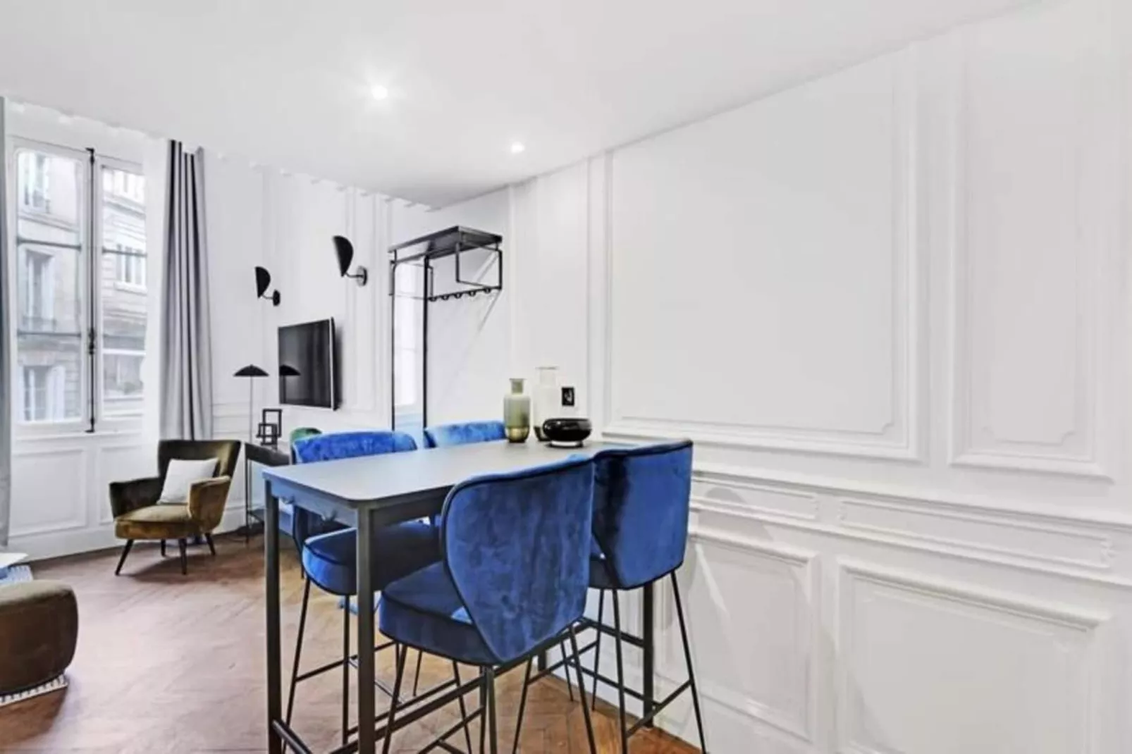 Maison Labruy&egrave;re - Familiale Aviau-Dining room