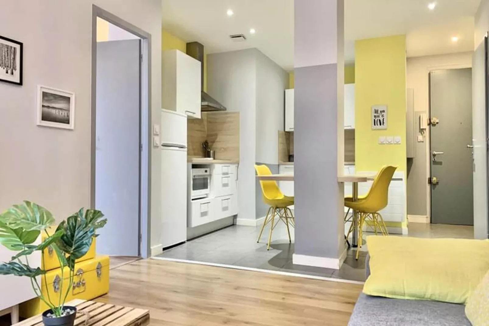 | Hello Sunshine ☀️| T3 6 Couchages| Caserne De Bonne-Wohnzimmer