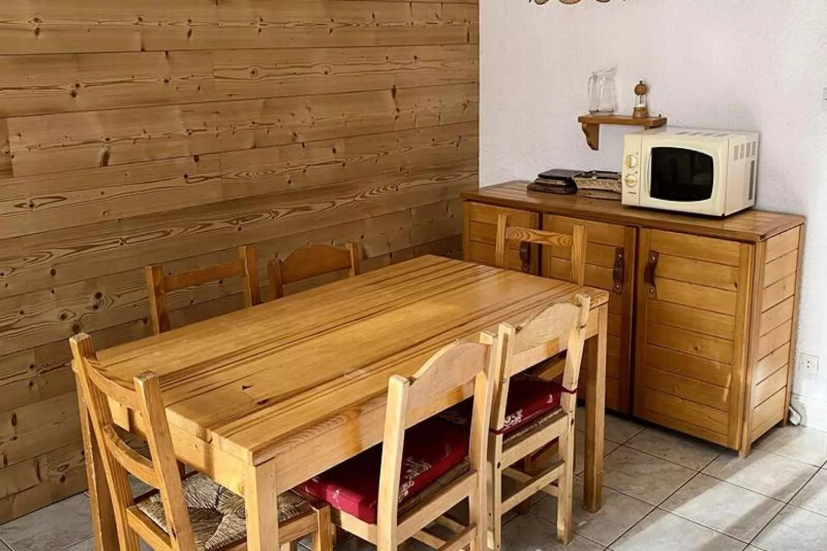 Résidence Prapelier-Salle à manger