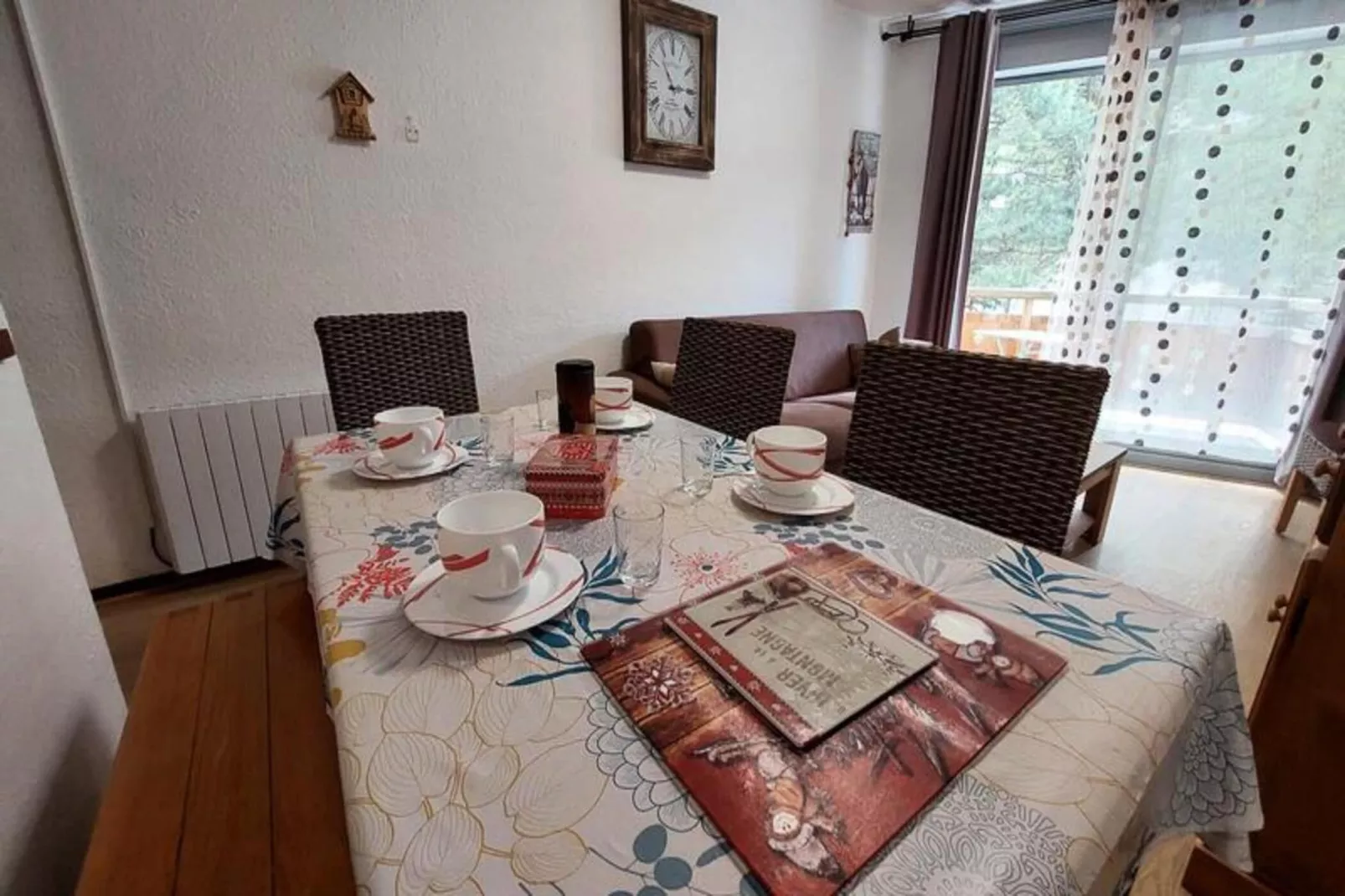 Résidence Sappey-Dining room