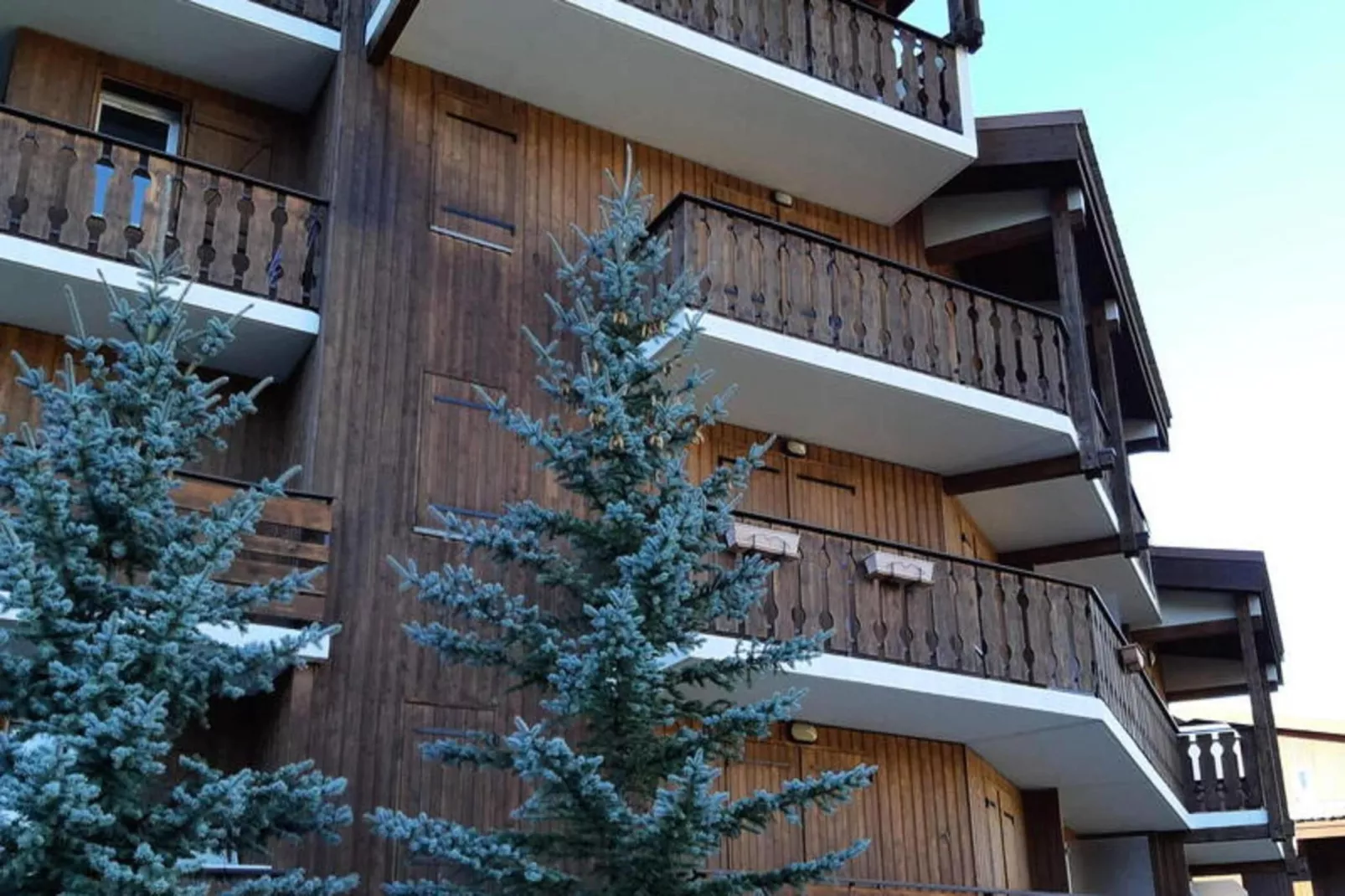 Résidence Ecrins 7-Exterior in summer