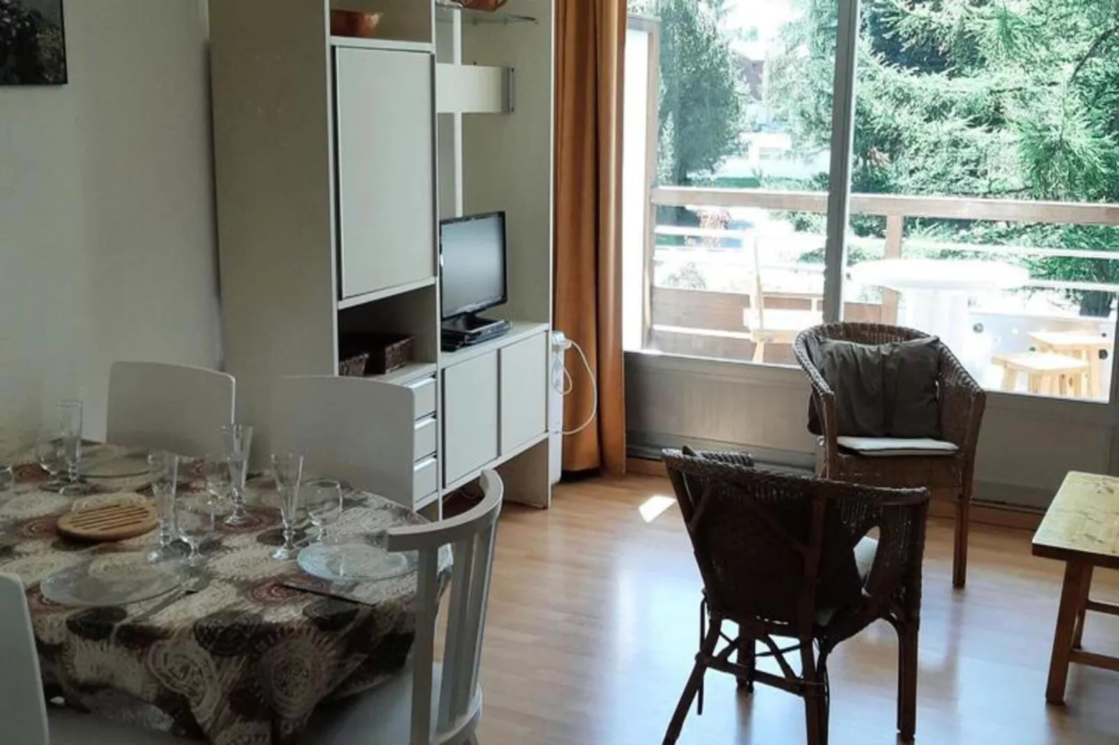 Résidence Cote Brune Ii-Dining room