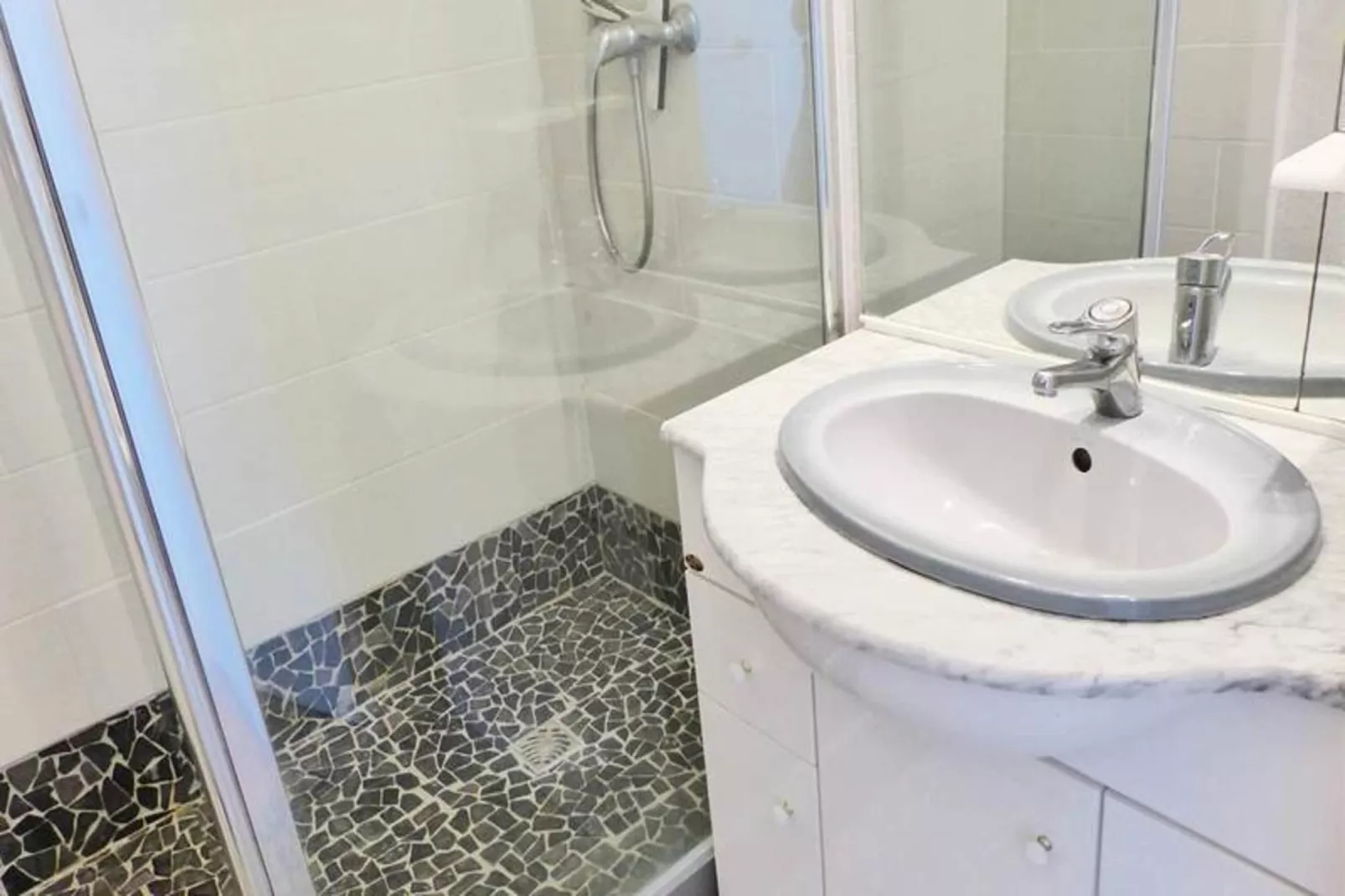 Résidence Cap Sud-Bathroom