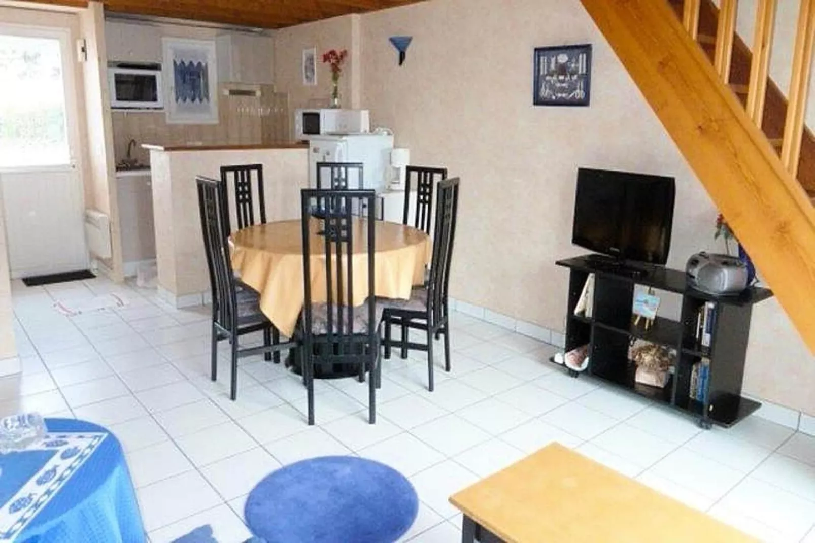 Résidence Kermaria-Dining room