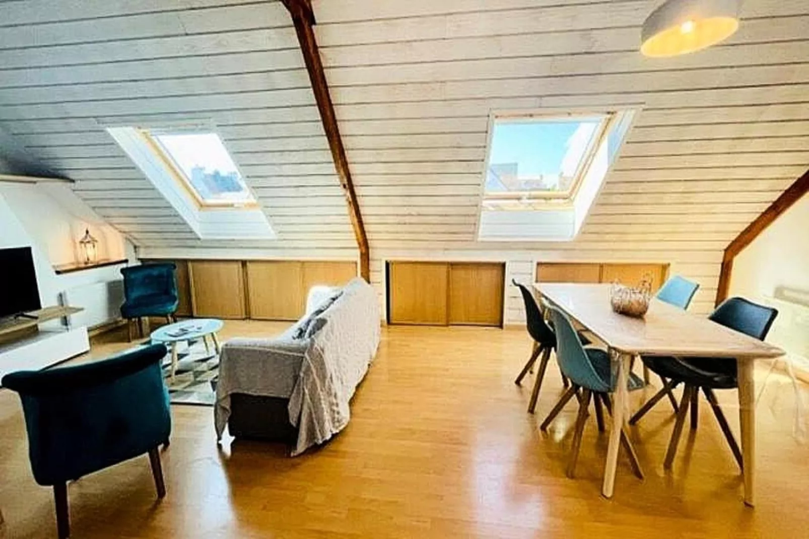 Résidence Rue De Port Haliguen-Dining room