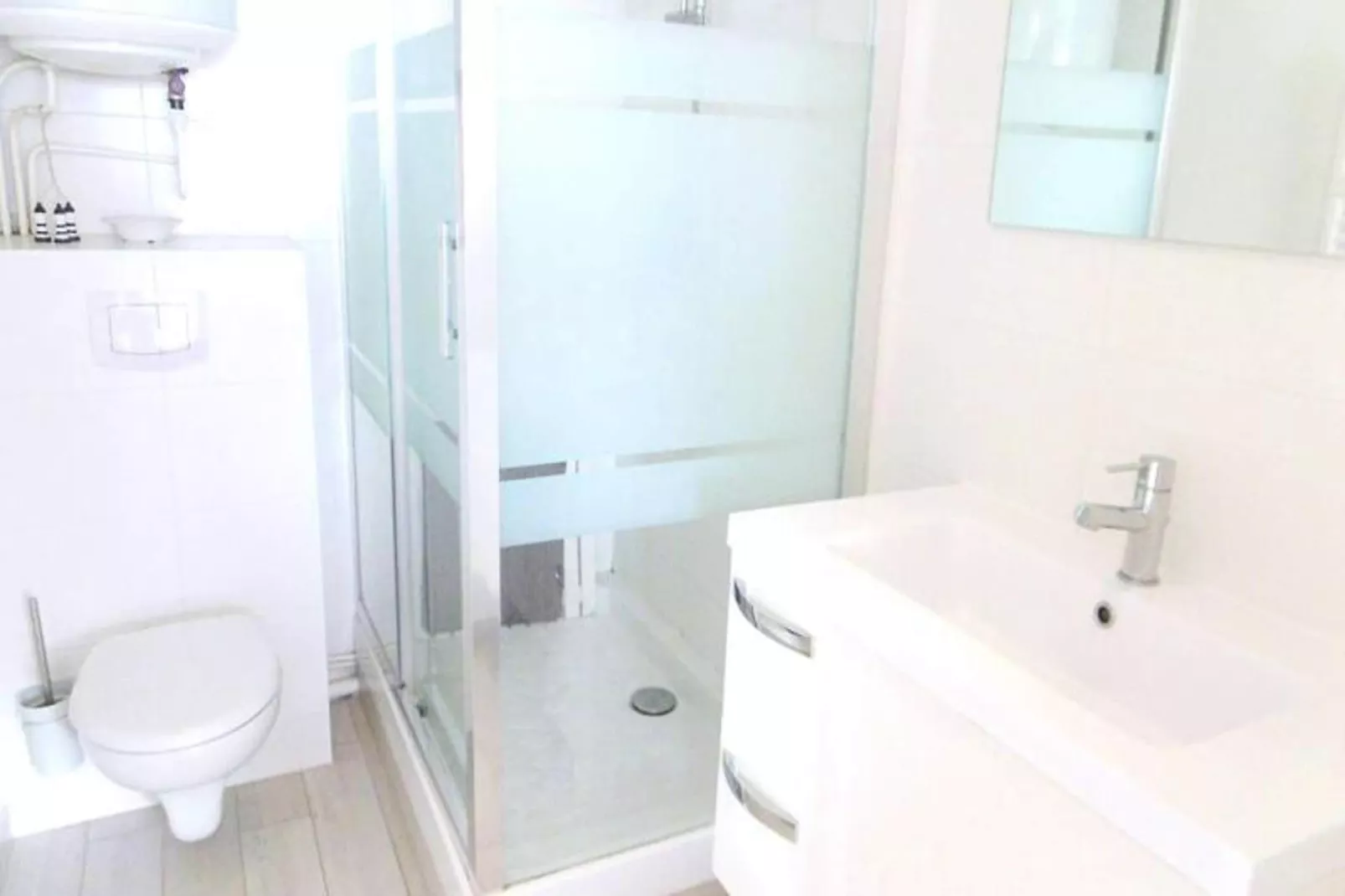 Résidence Les Roseliers-Salle de bain