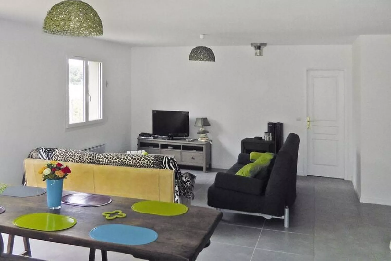 Holiday home with pool Grayan-et-l'Hôpital-Salon