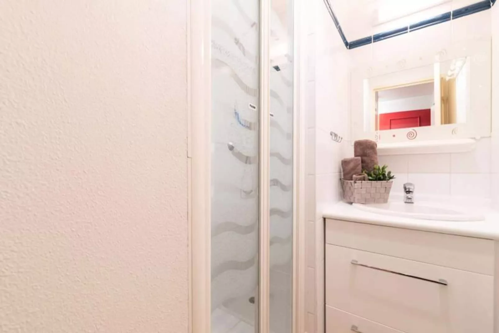 Résidence Arches D'aure B-Bathroom