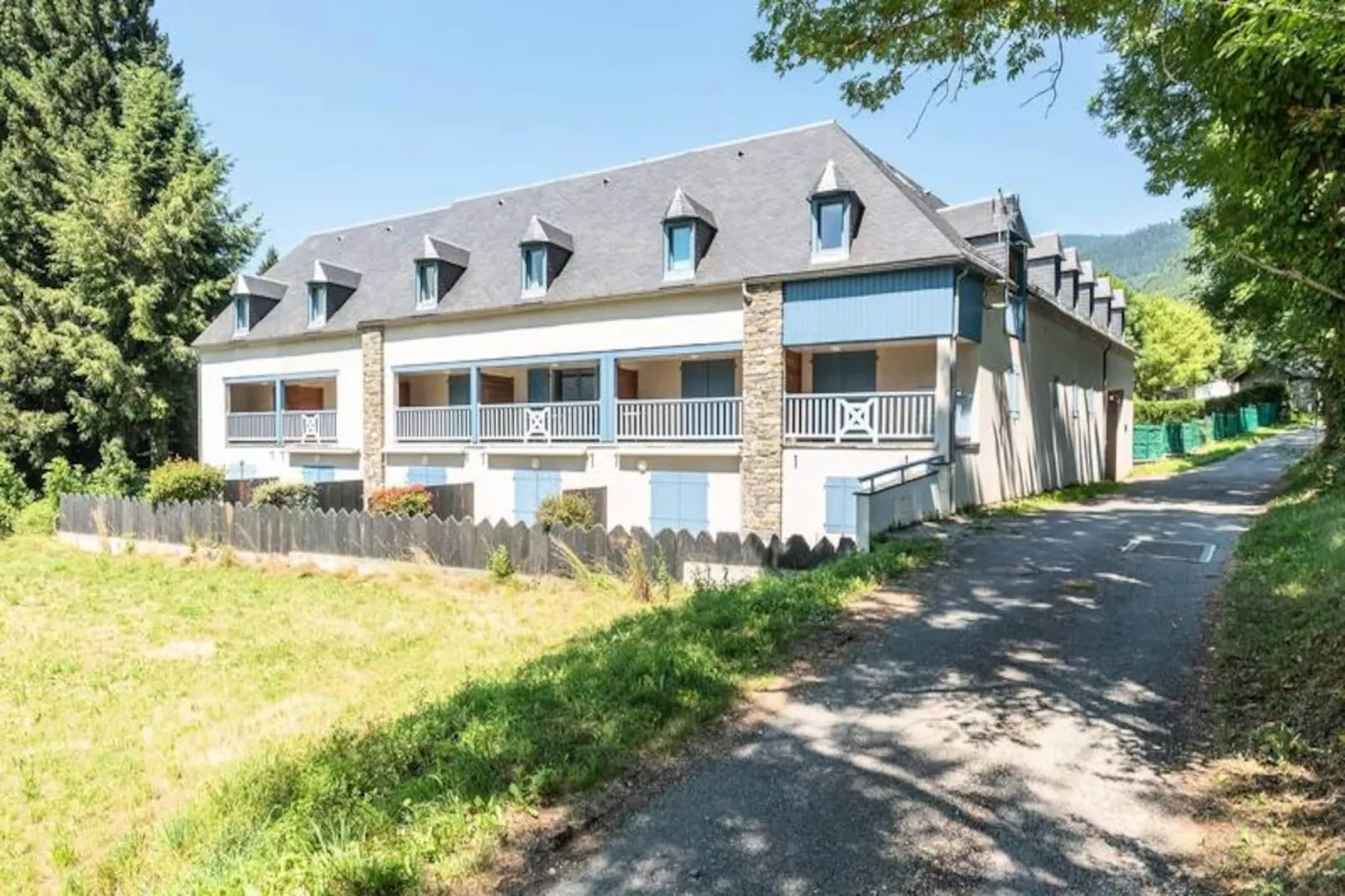 Résidence Autun-Image-tags.