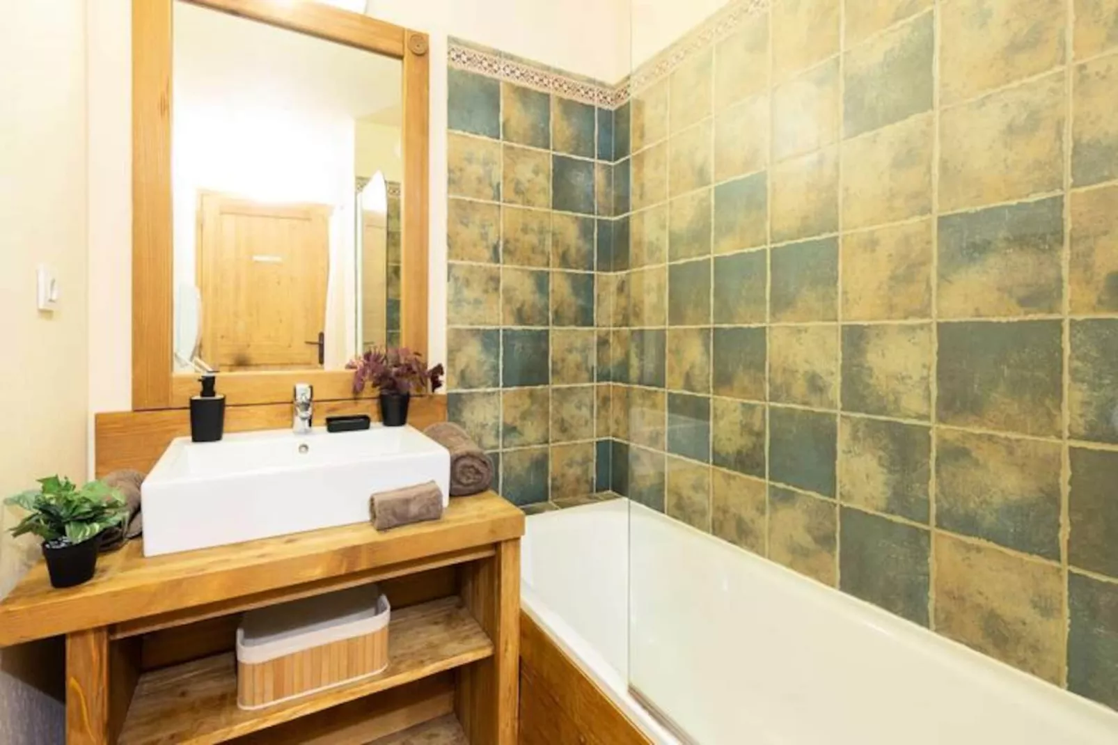 Résidence Cami Real-Image-tags.