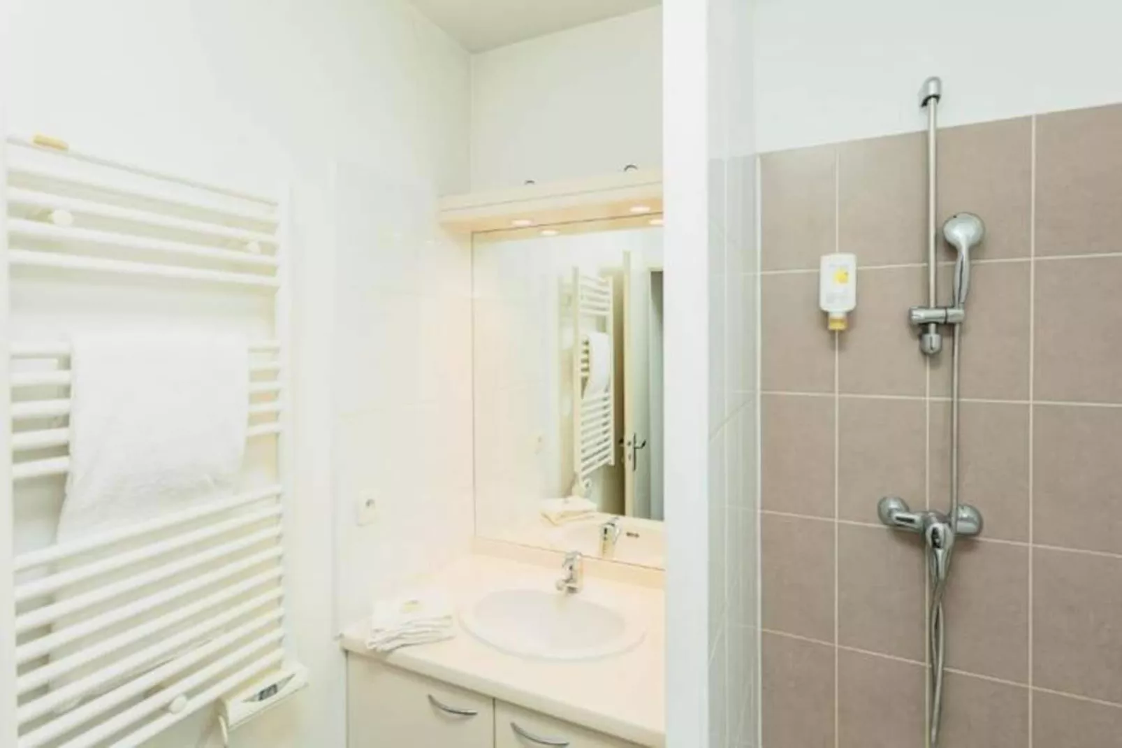 Appart'Hôtel Mer & Golf City Perpignan Centre***-Image-tags.