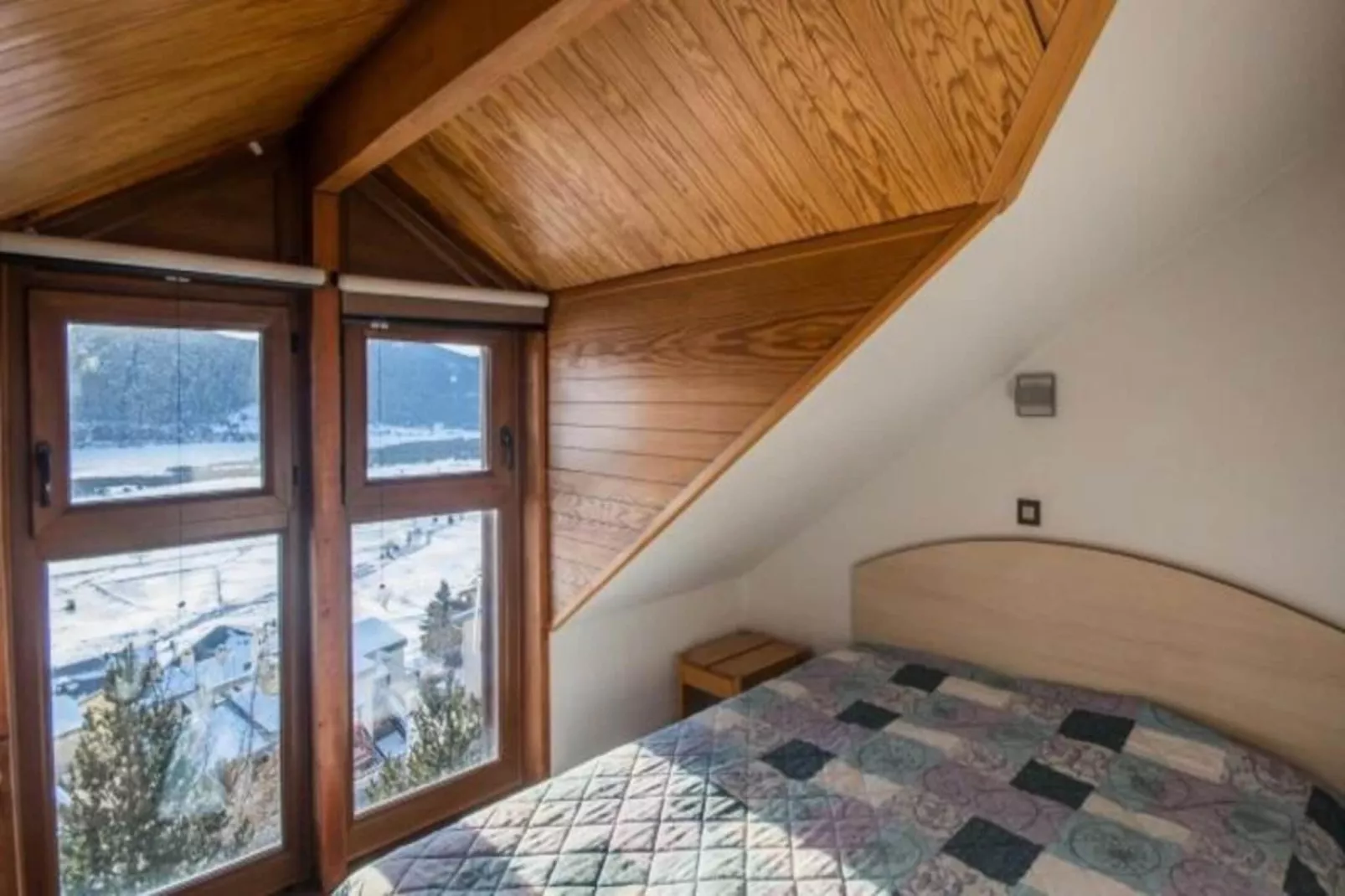 VVF Résidence Les Angles Pyrénées-Außenbereich Sommer