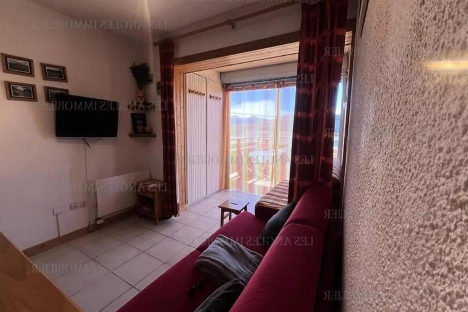 Résidence Les Mouflons-Exterior in summer