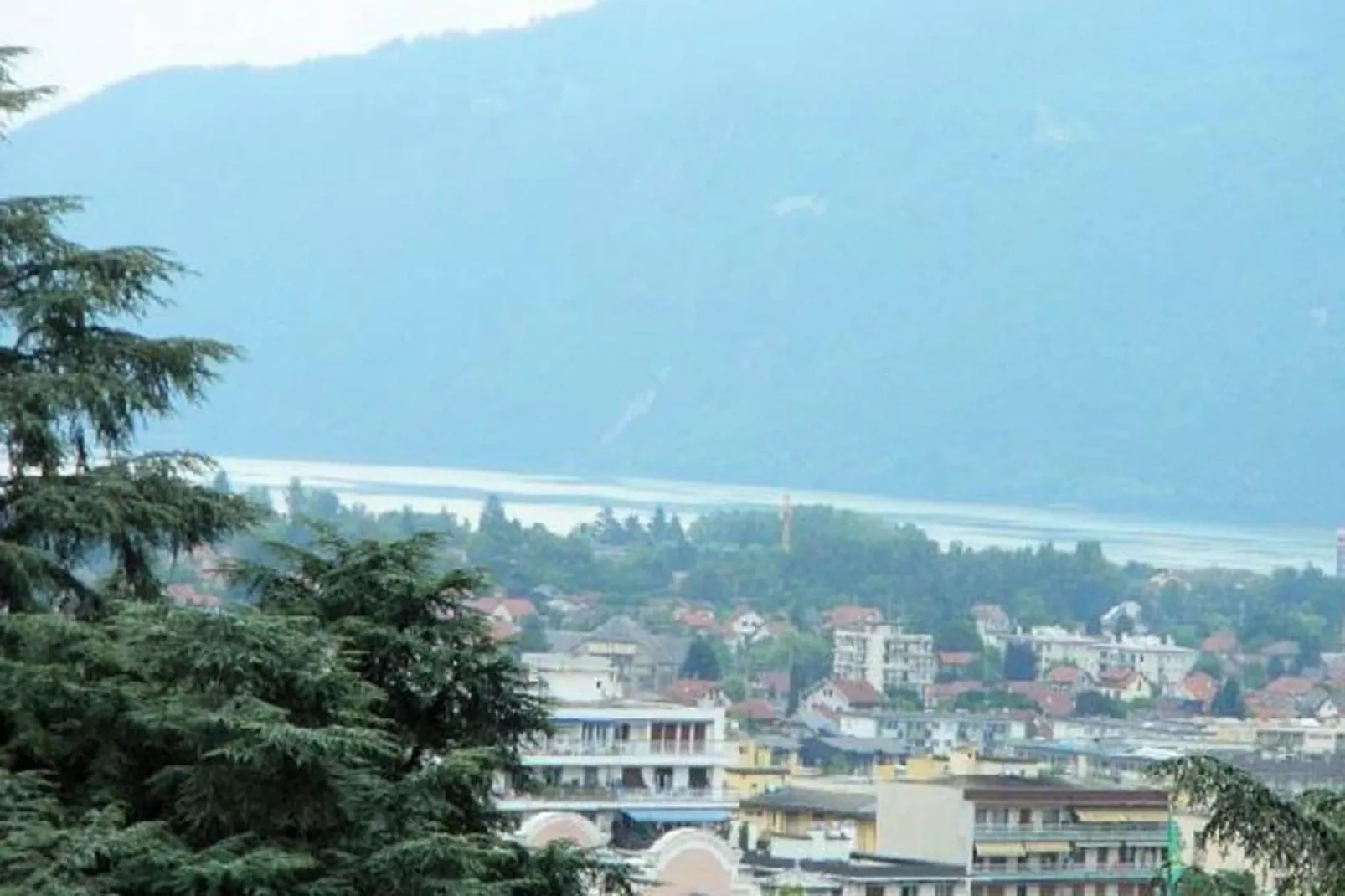 Residence Albion-Areas within 5km in summer