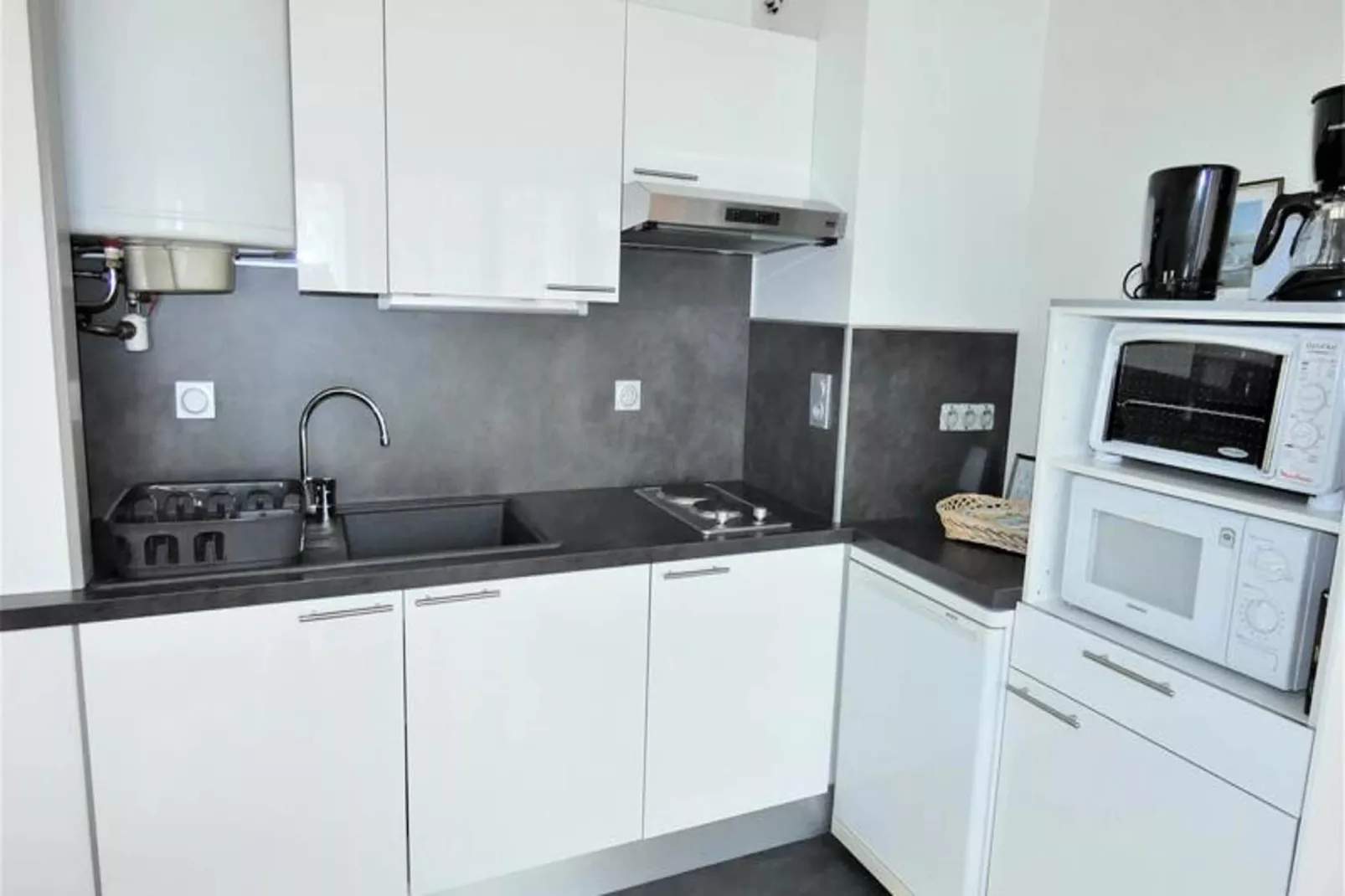 Résidence Le Chateau Durieux 2-Kitchen