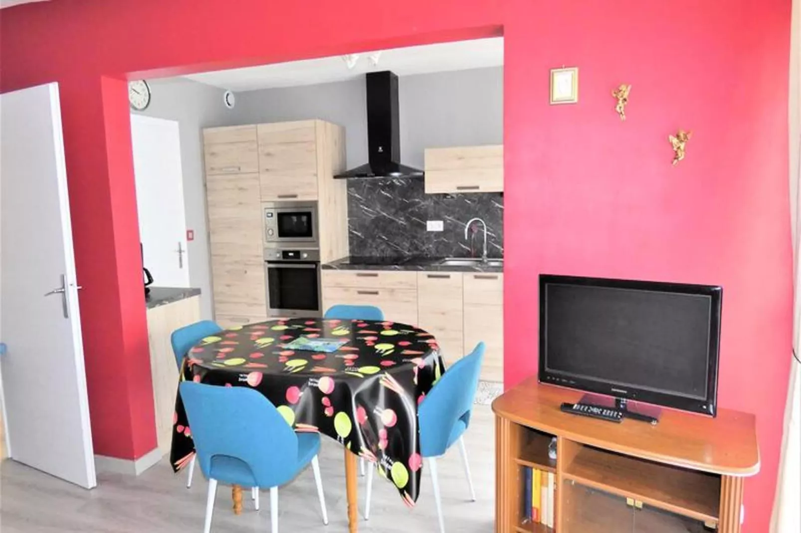 Résidence L'elvire-Salle à manger