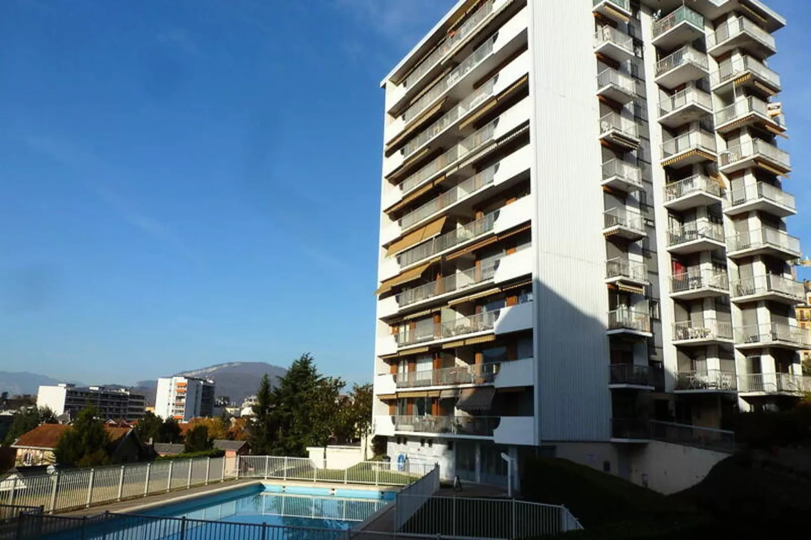 Résidence Montcalm C-Extérieur été