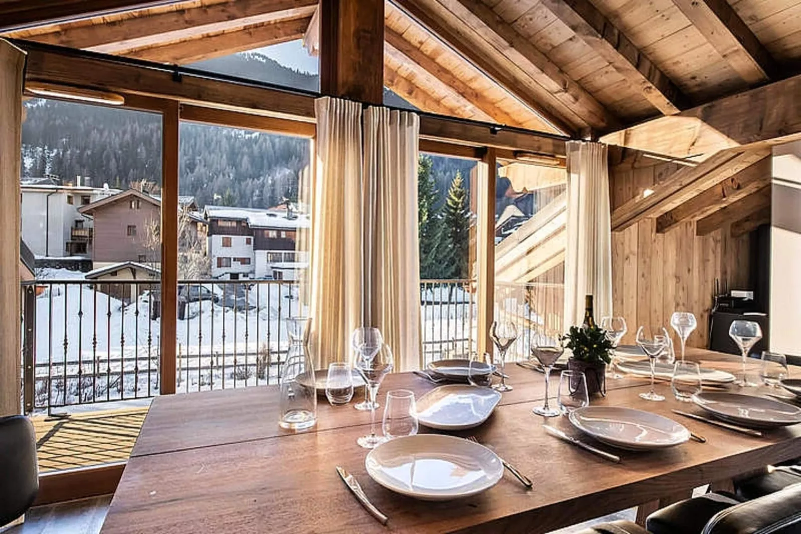Résidence La Ferme Des Lanches-Salle à manger