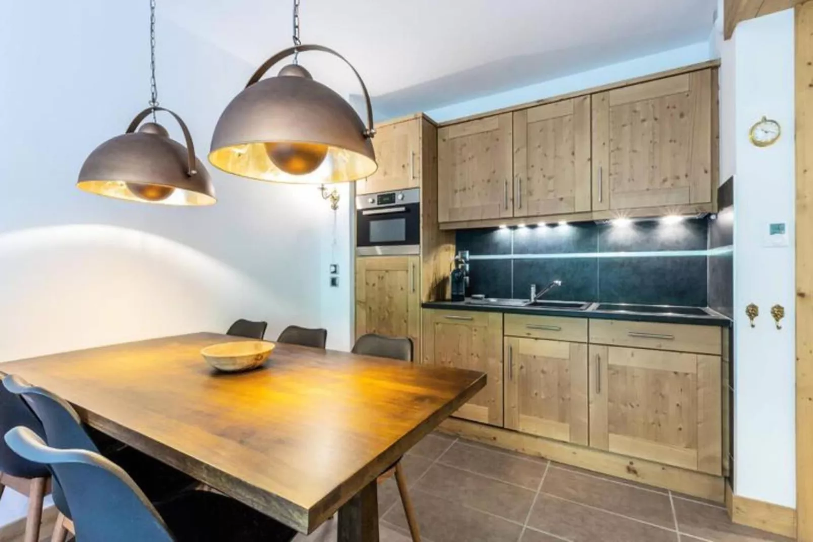 Résidence La Grange Aux Fees-Kitchen