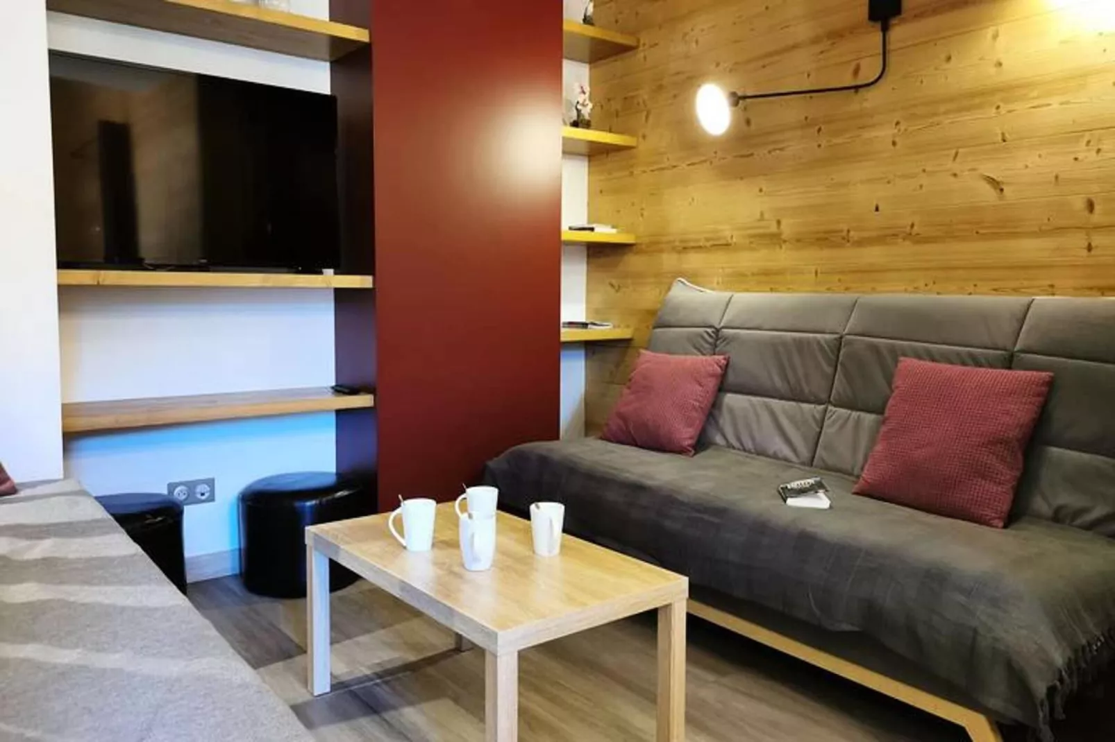 Résidence Lauziere Dessous-Wohnzimmer