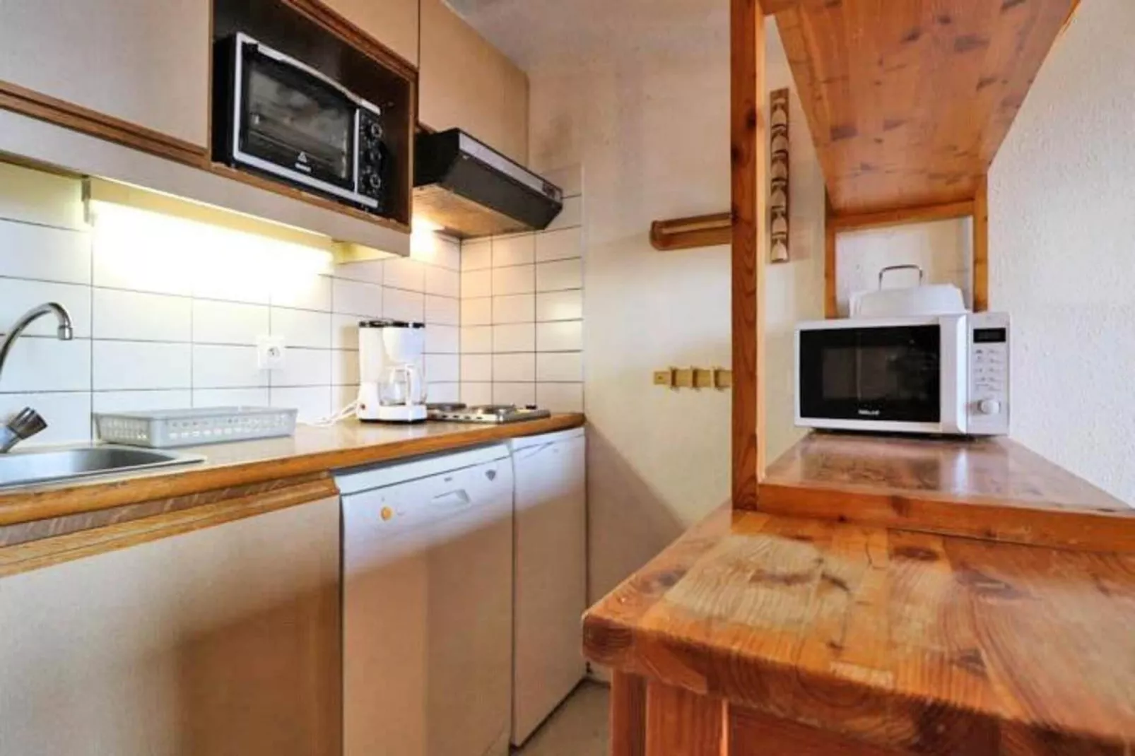 Résidence Belvedere-Exterior in summer