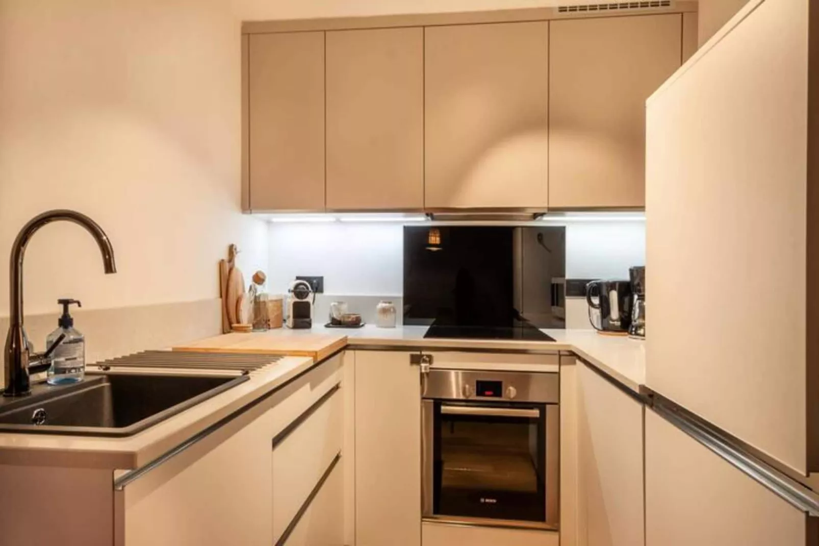 Résidence La Chalende-Kitchen