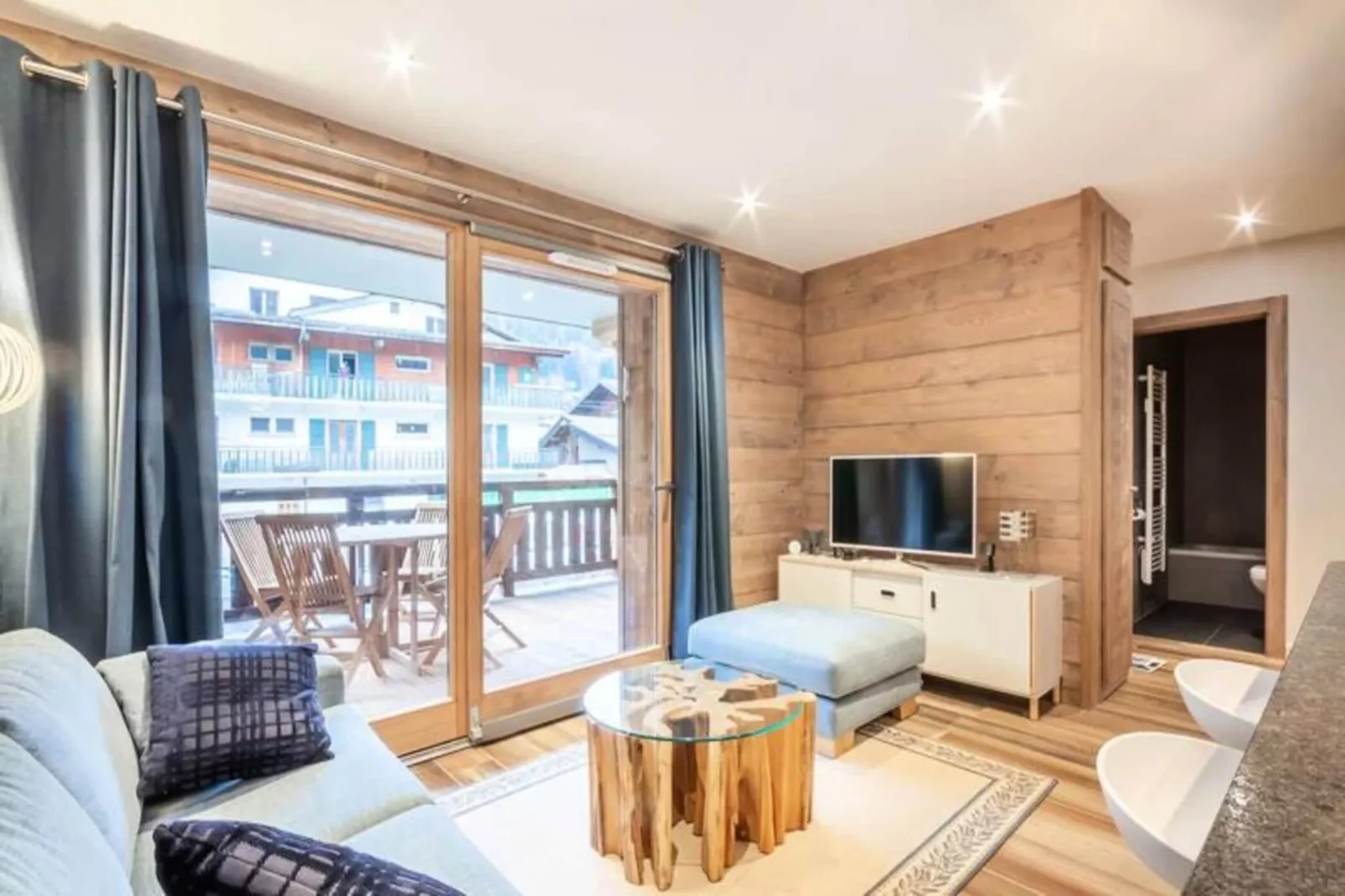 Résidence Le Lapia-Exterior in summer