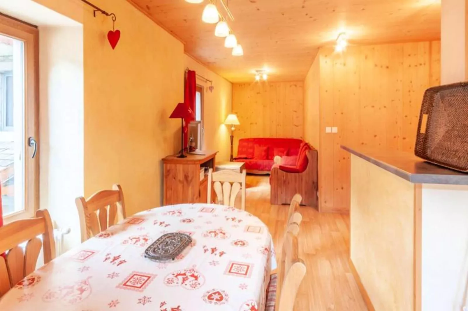 Résidence Place Eglise-Salle à manger