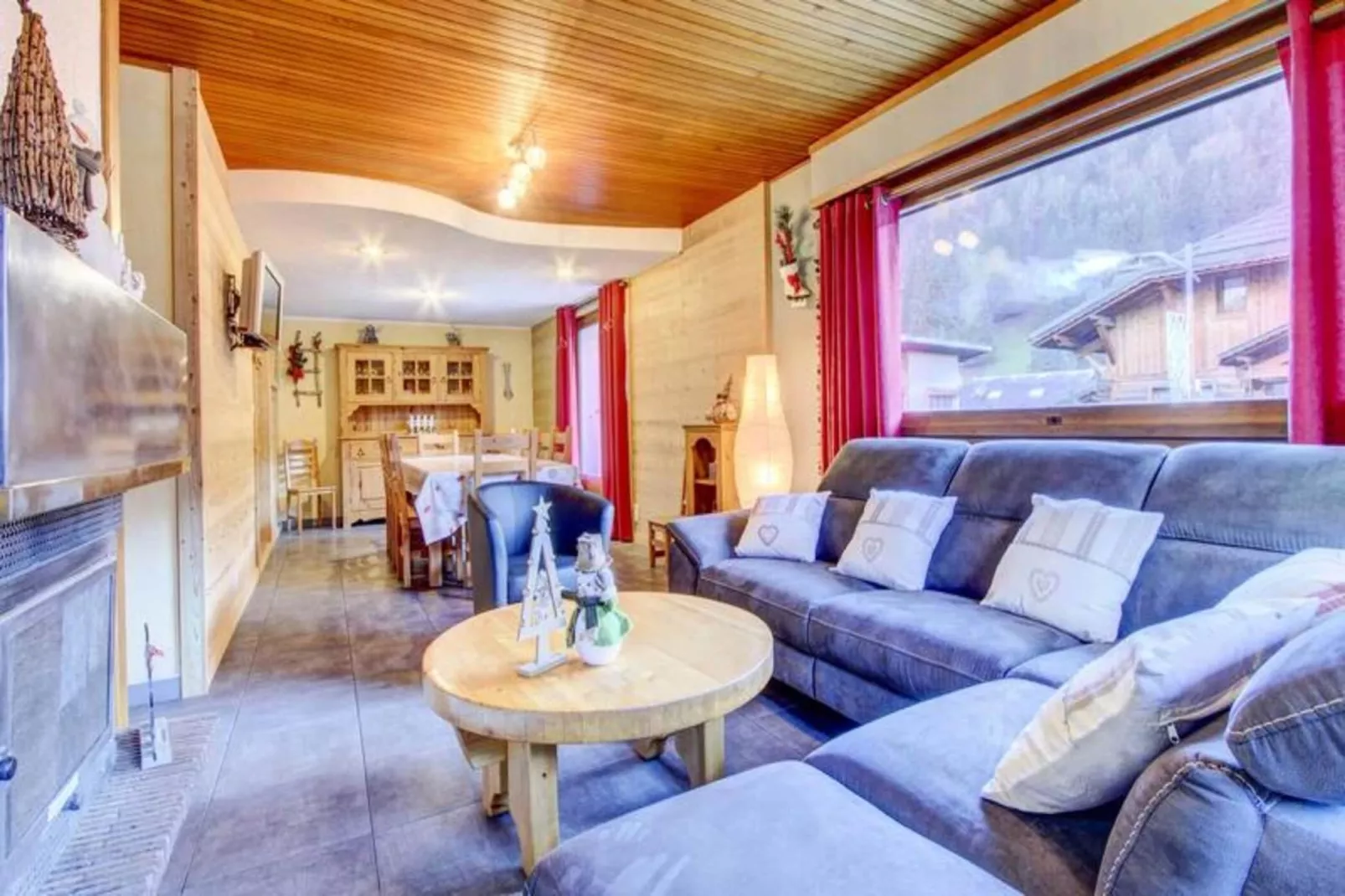 Résidence L'outo-Exterior in summer