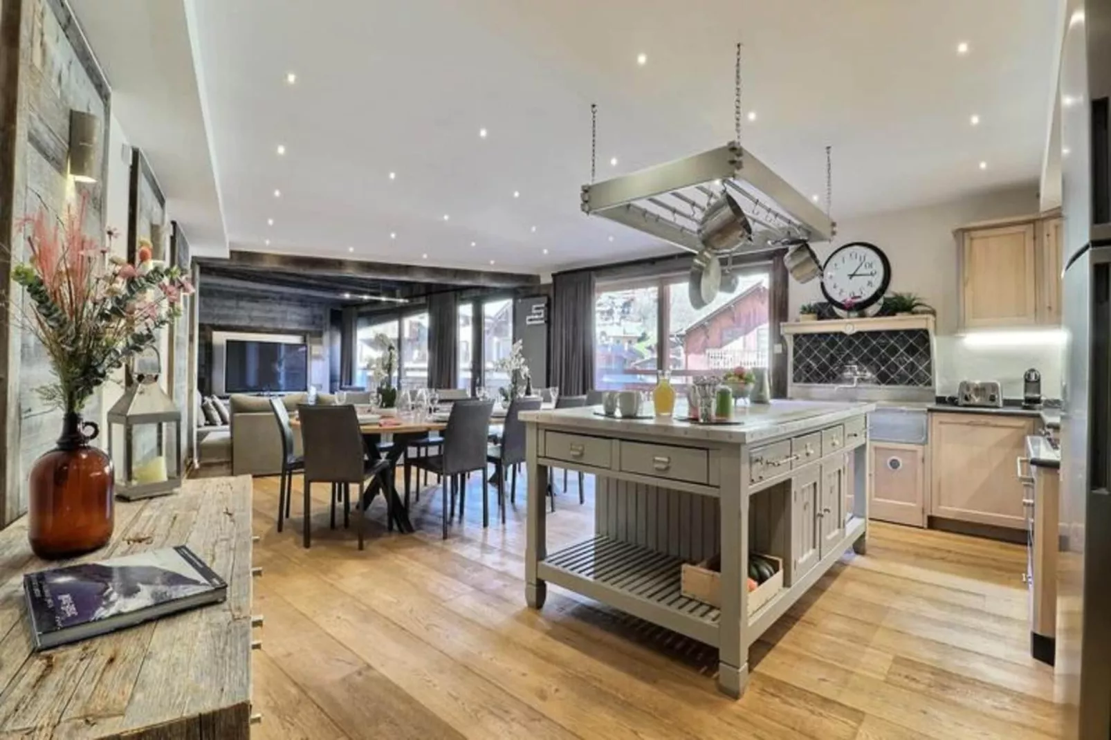 Résidence Tonic-Salle à manger