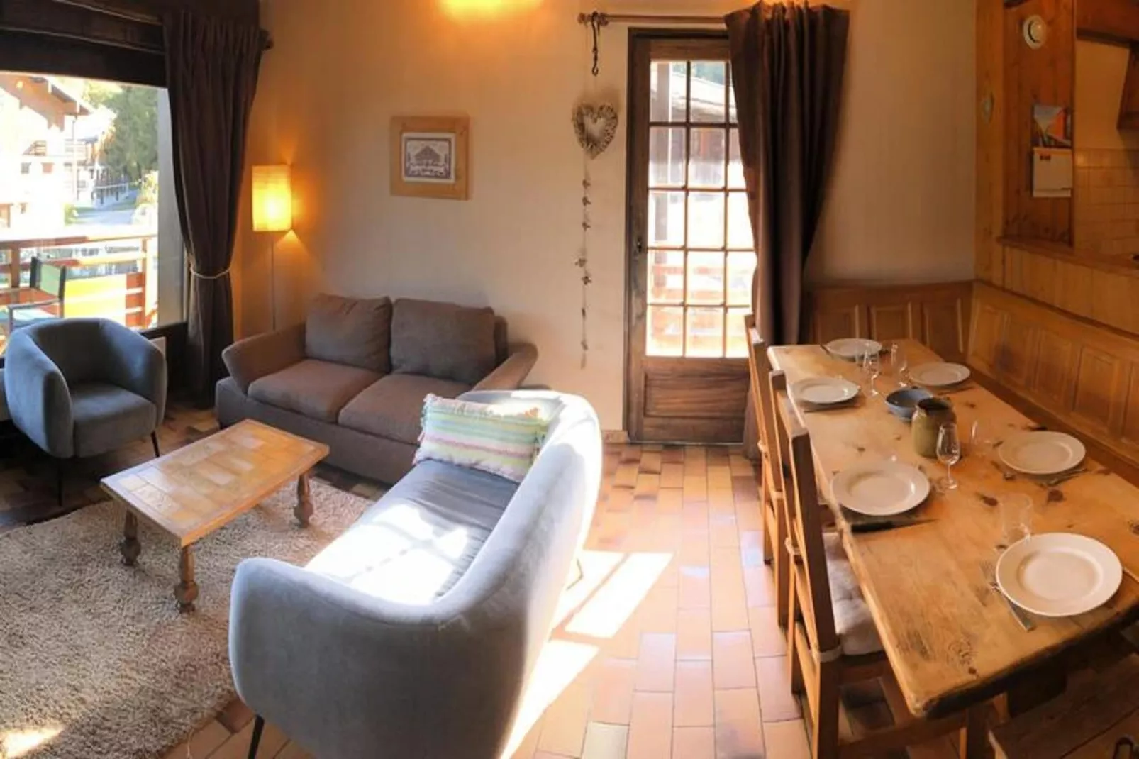 Résidence La Gelinotte-Esszimmer