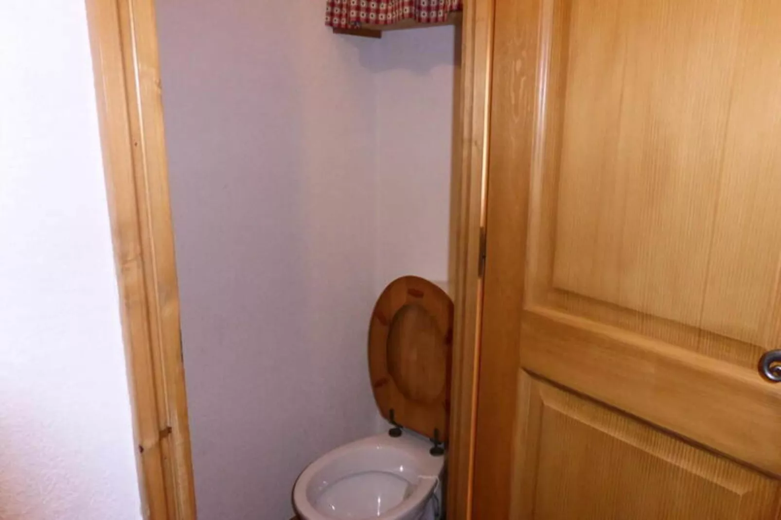 Résidence Les Carlines-Exterior in summer