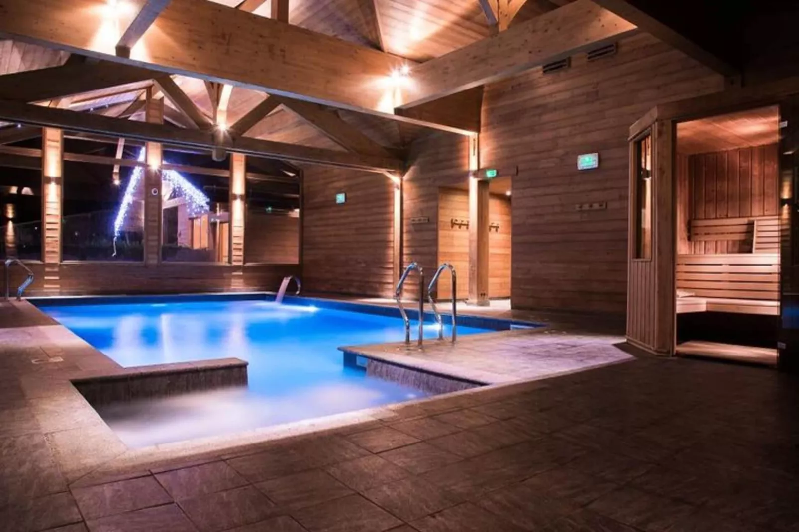 Résidence Les Grandes Alpes****-Swimming pool