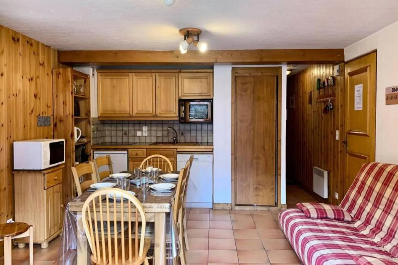 Résidence Coq De Bruyere-Dining room