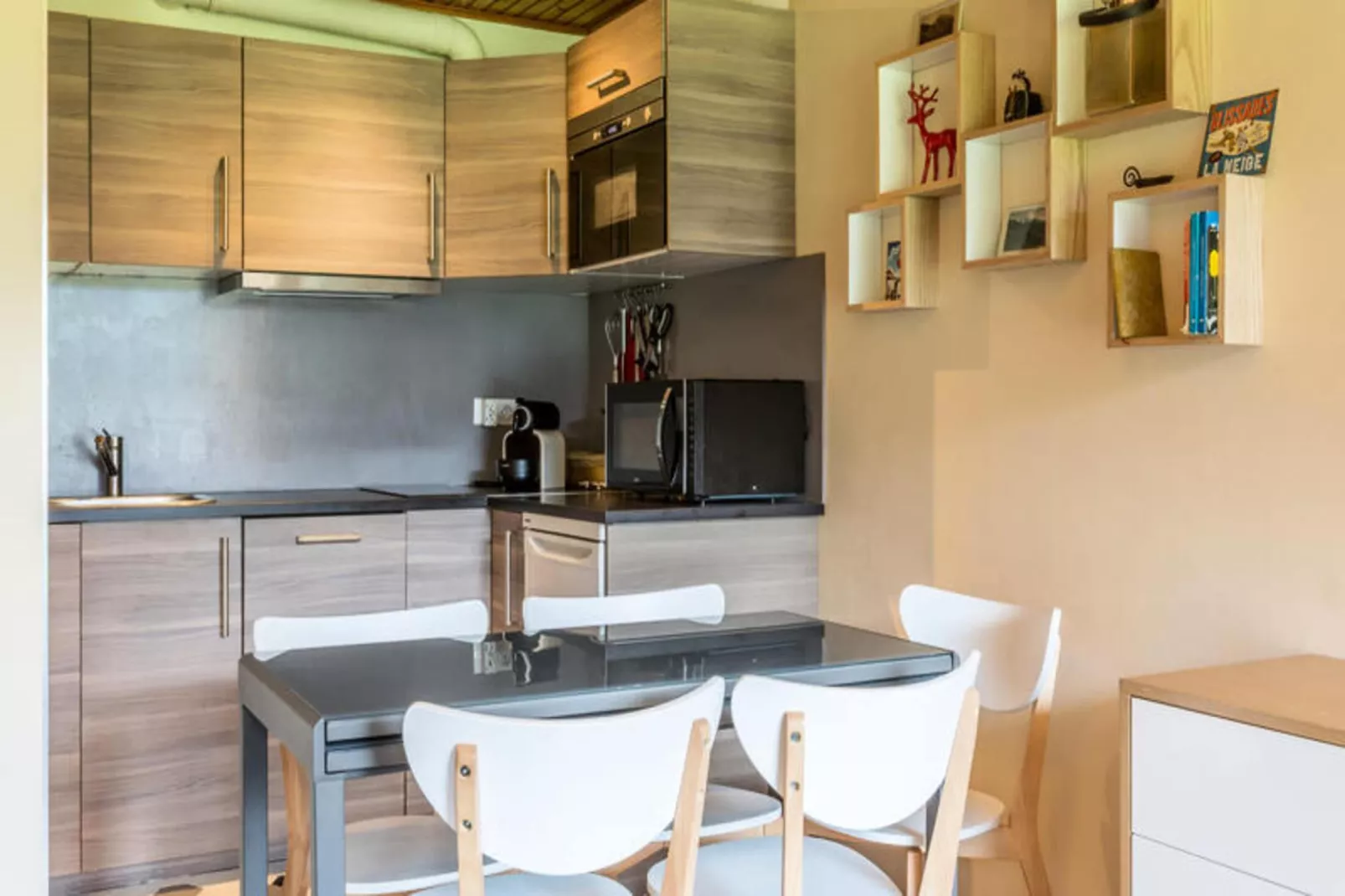 Résidence Noisettes-Dining room