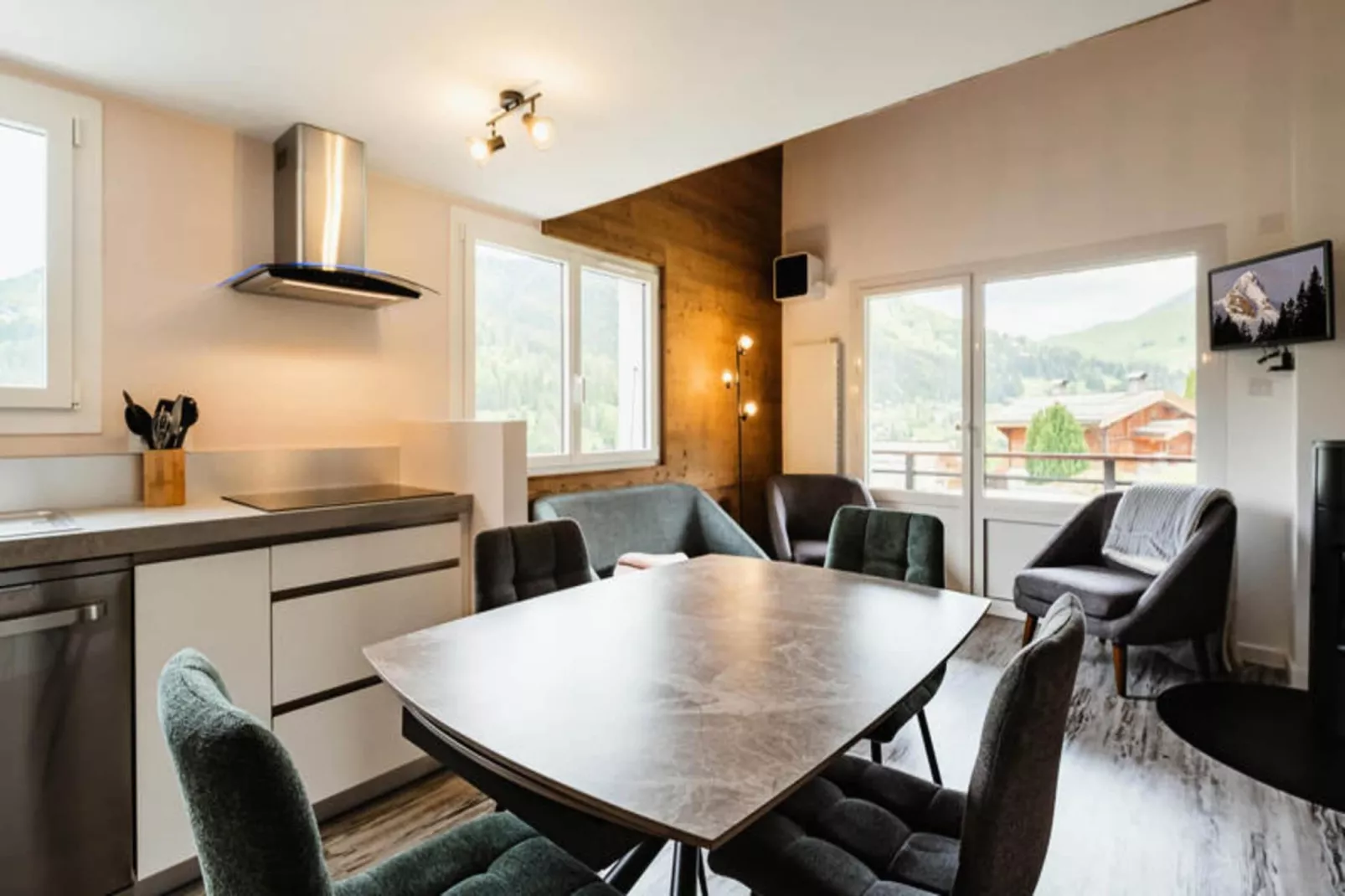 Résidence Autan-Exterior in summer