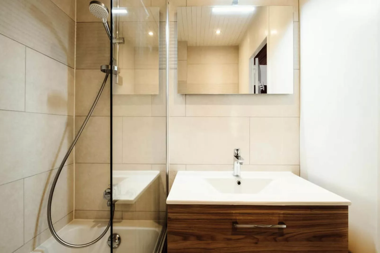 Résidence Bison-Exterior in summer