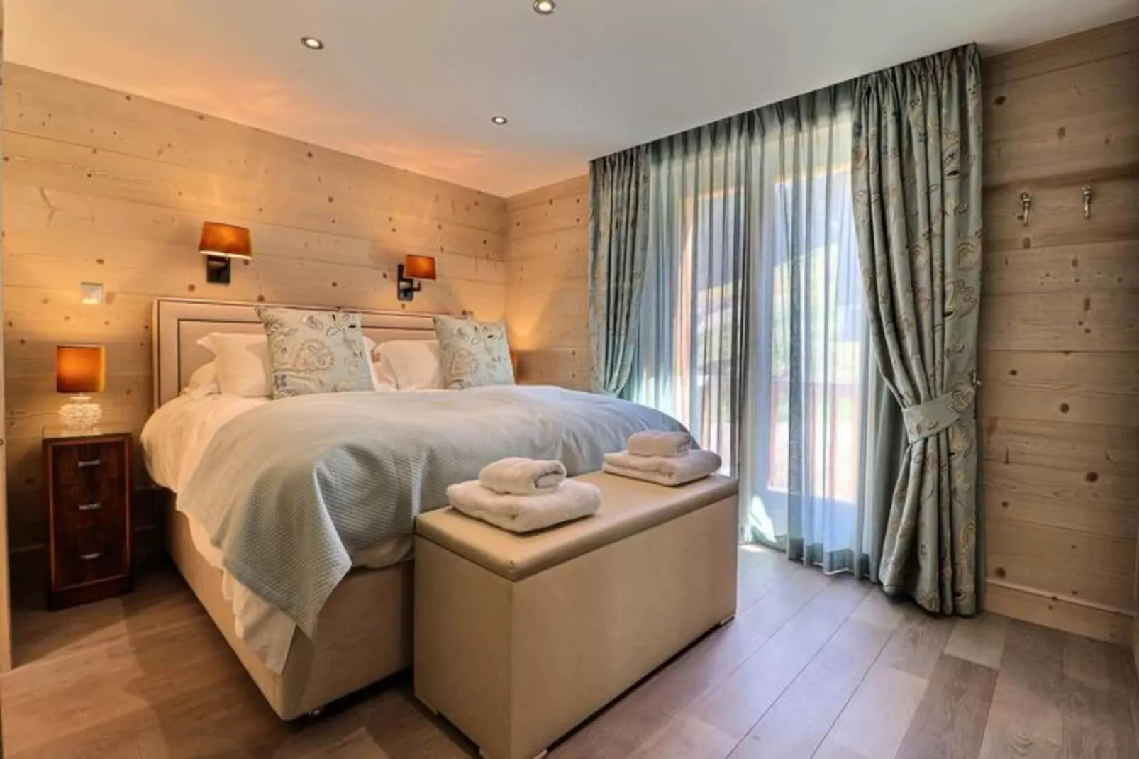 Résidence Explorer Meleze-Exterior in summer