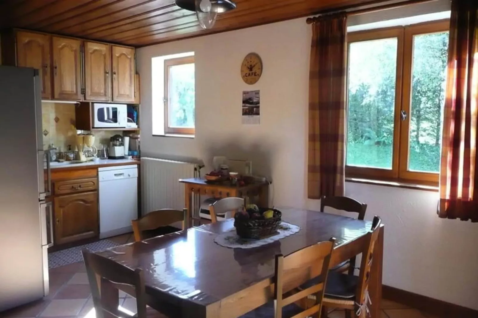 Chalet Ulysse-Exterior in summer