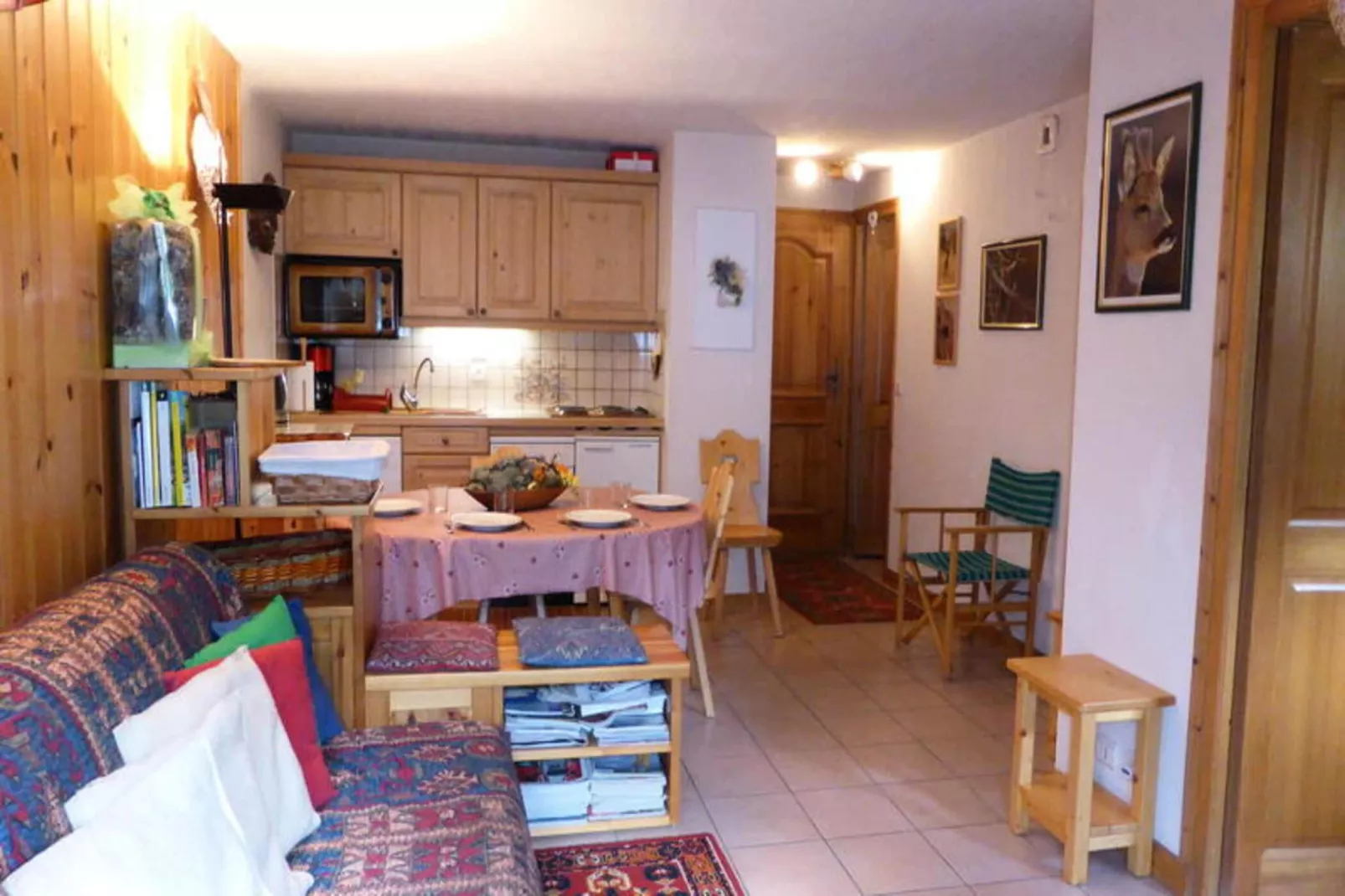 Résidence Les Aiguilles Rouges Bat B-Exterior in summer