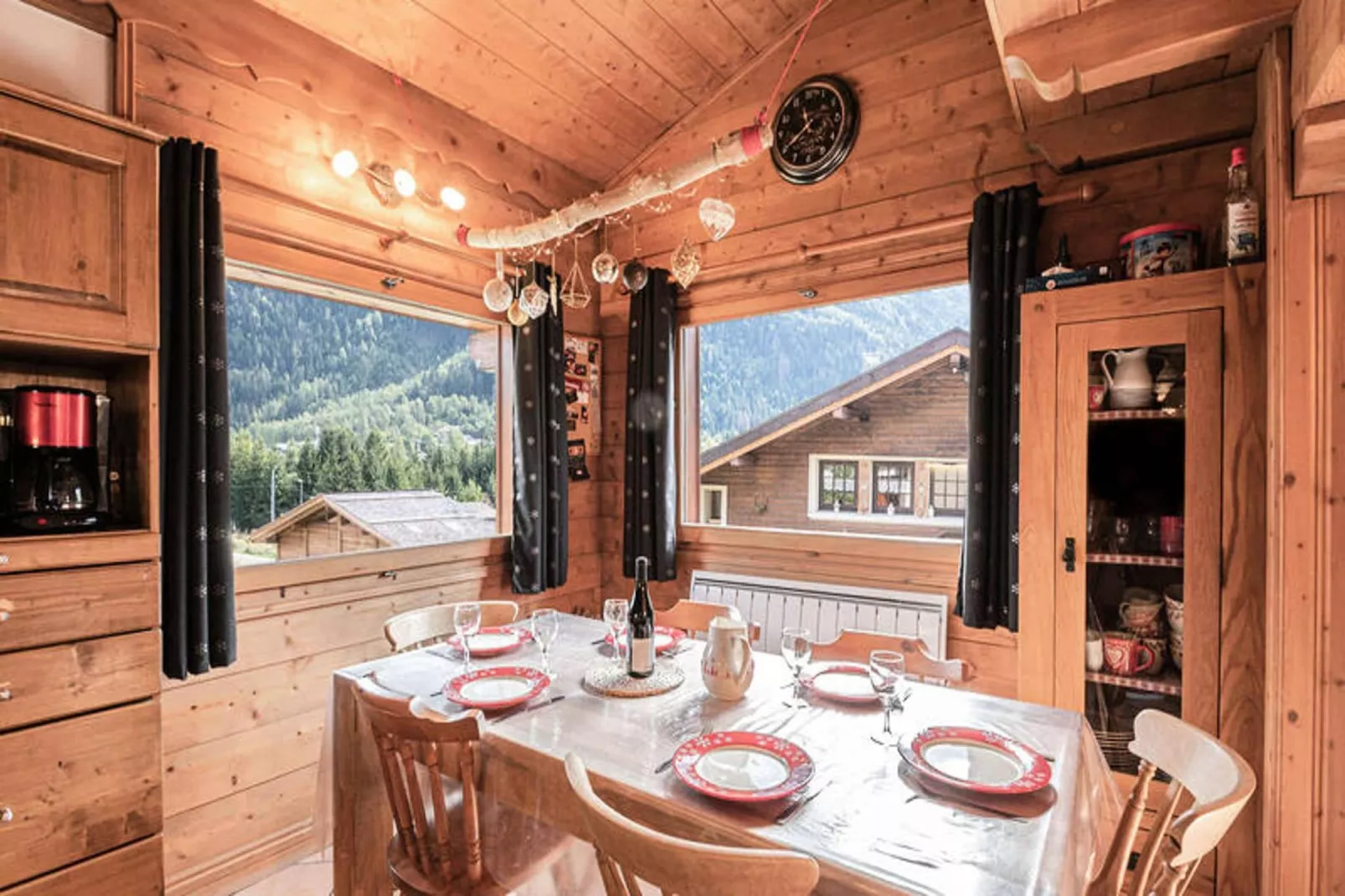 Résidence Clos Des Etoiles-Esszimmer