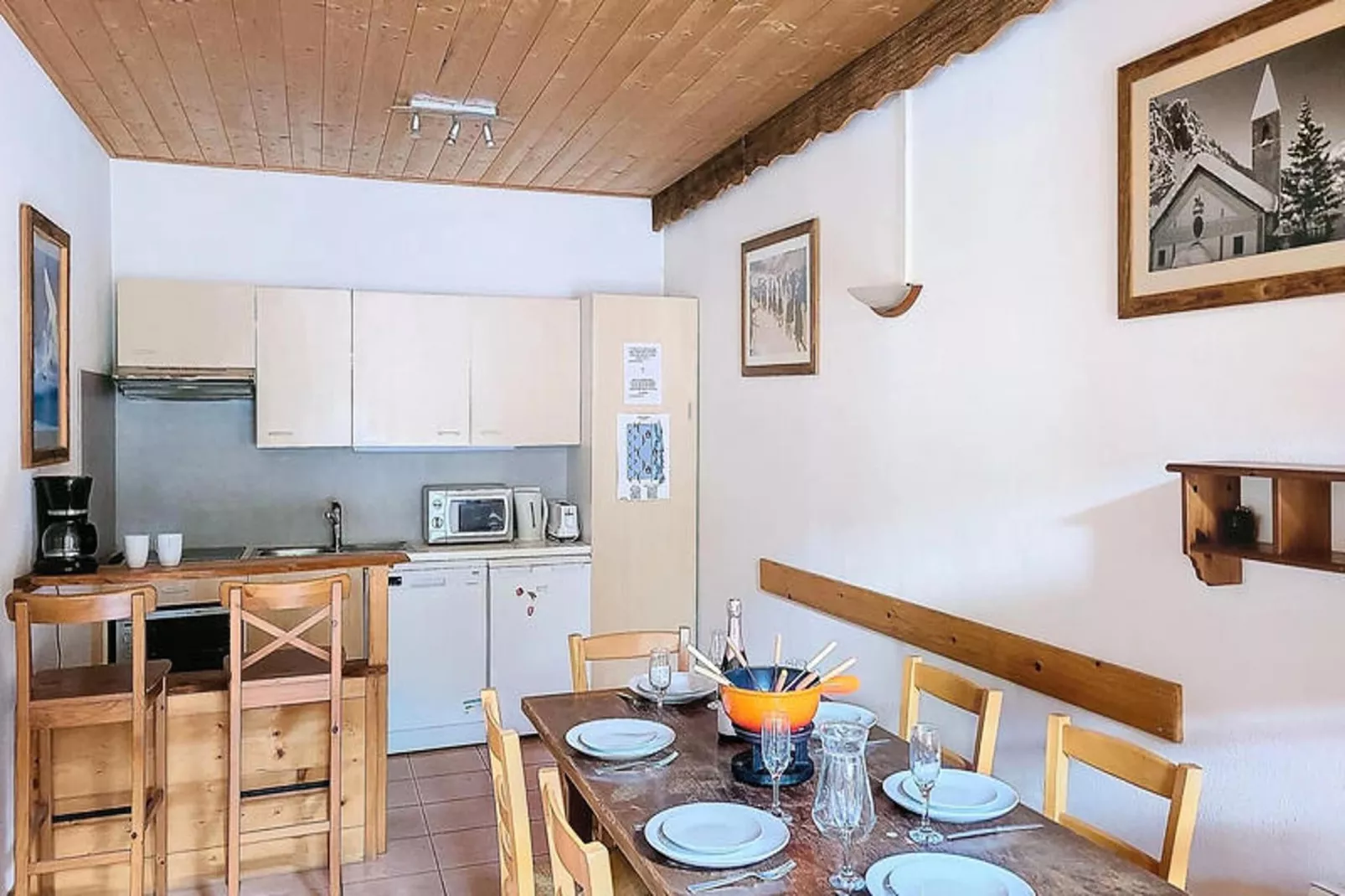 Appartements à Morzine-Salle à manger