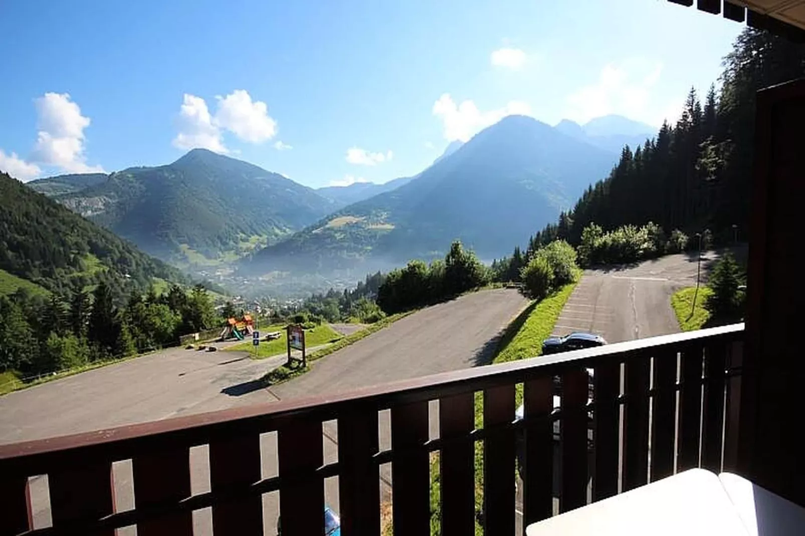 Studio à Saint Jean d'Aulps-Terrasse / balcon