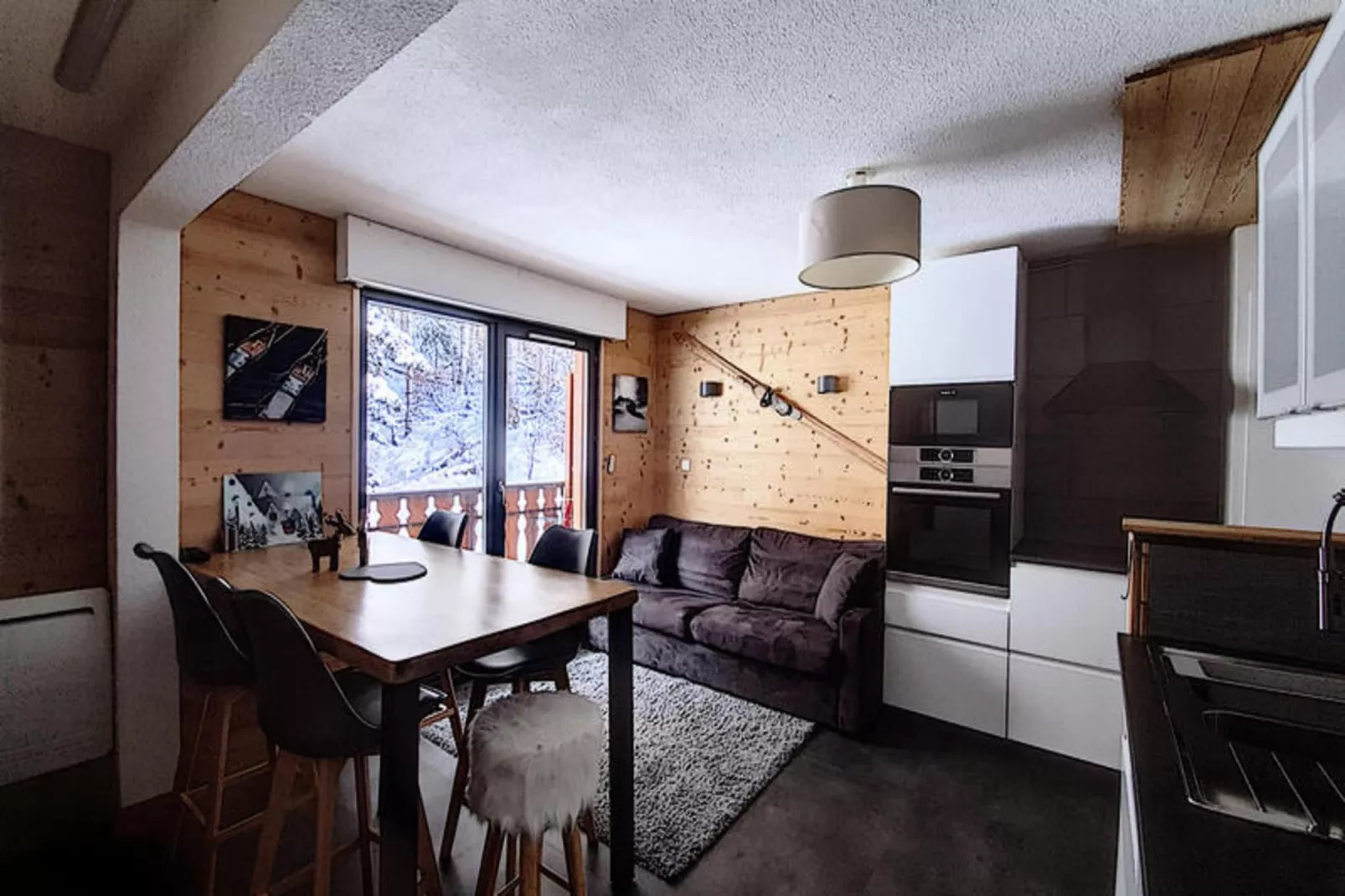 Appartements à Saint Jean d'Aulps-Salle à manger