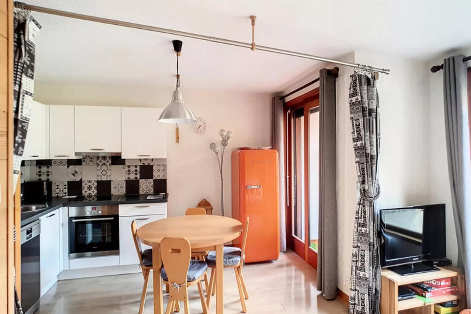 Appartements à Saint Jean d'Aulps-Dining room