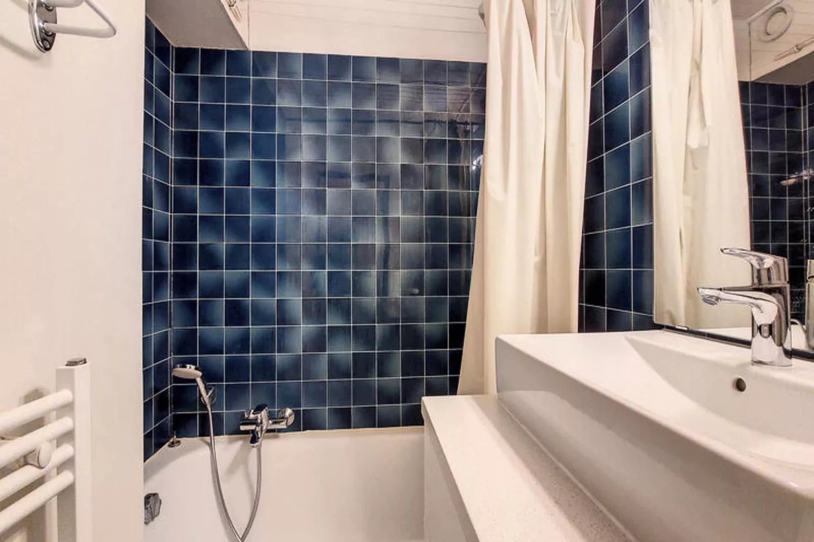 Studio à Saint Jean d'Aulps-Badezimmer